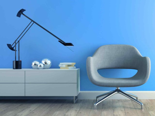 https://adamswood.gr/wp-content/uploads/2017/05/image-chair-blue-wall-640x480.jpg